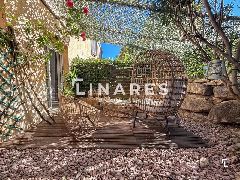 Appartement - 90 m² - 4 pièces