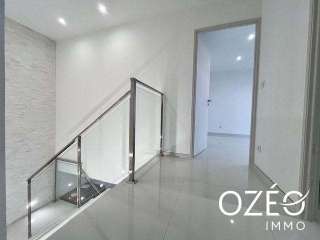 Maison contemporaine - 107 m² - 4 pièces