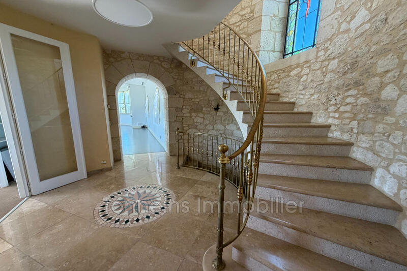 Maison - 700 m² - 21 pièces