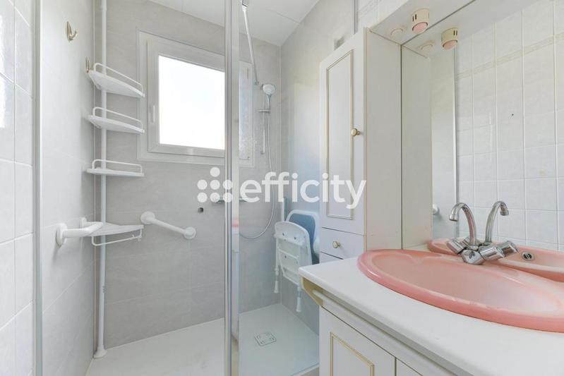 Pavillon - 74 m² - 4 pièces