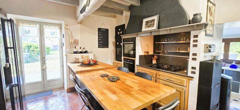 Maison - 149 m² - 7 pièces