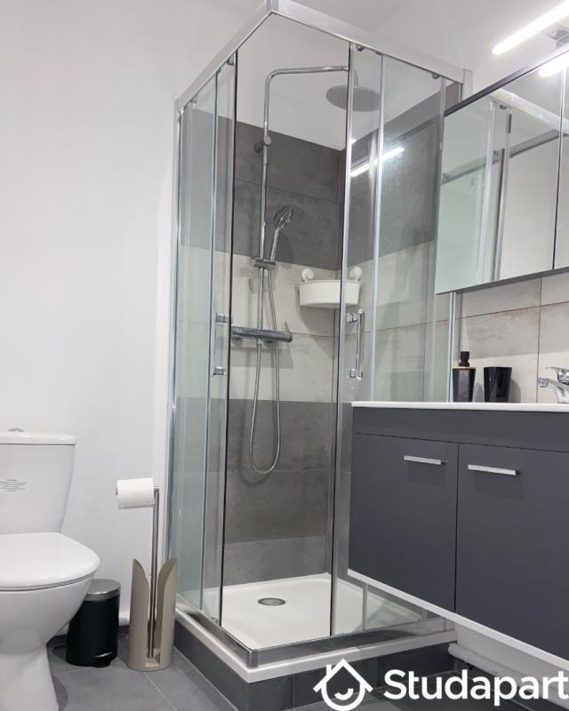 Chambre - 9 m² - 1 pièce