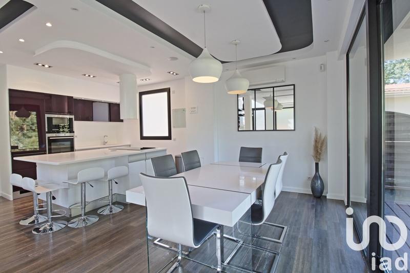 Maison - 132 m² - 6 pièces