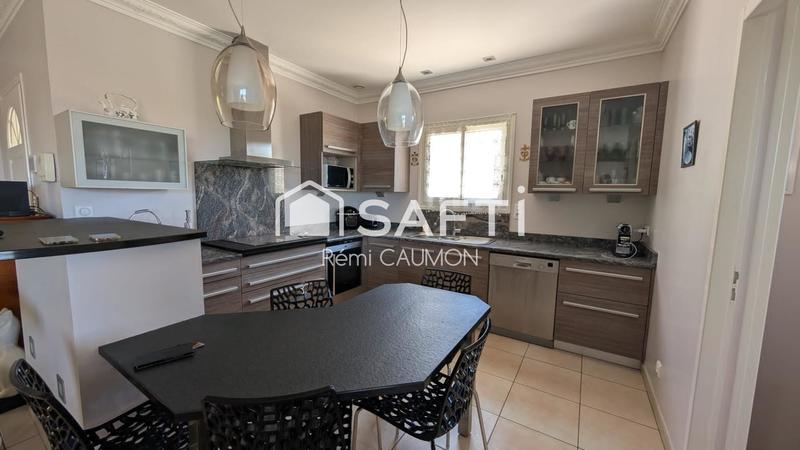 Maison - 217 m² - 9 pièces