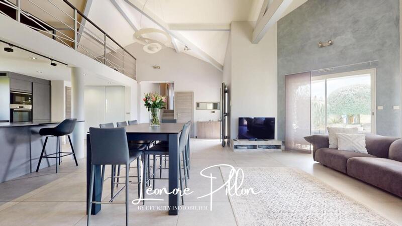 Villa - 211 m² - 7 pièces