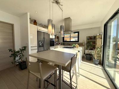 Maison - 88 m² - 4 pièces