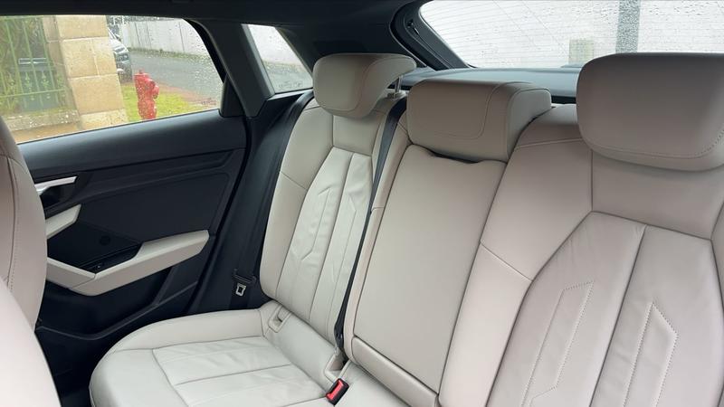 Audi A3 sportback IV 1.0 Tfsi Mild Hybrid 110 s-Tronic 7 Business Line