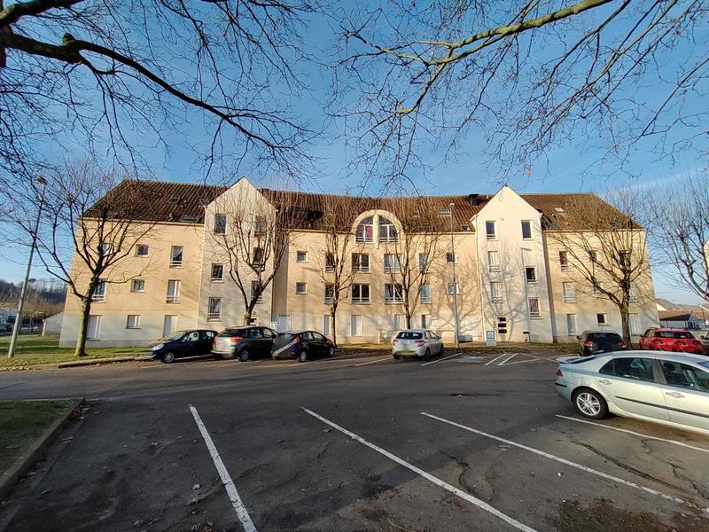 Appartement - 93 m² - 5 pièces