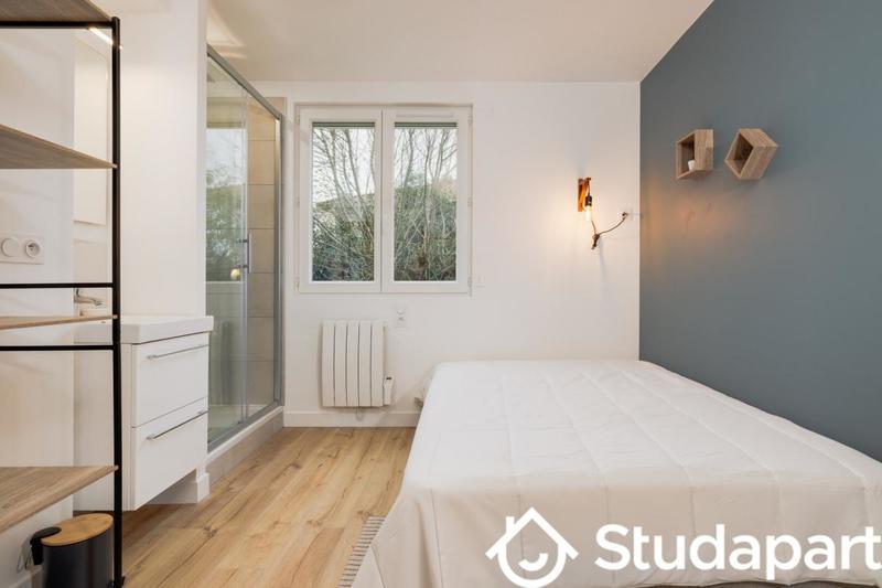 Chambre - 9 m² - 1 pièce