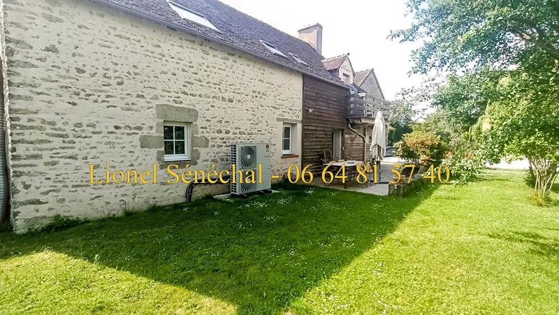 Demeure - 240 m² - 12 pièces