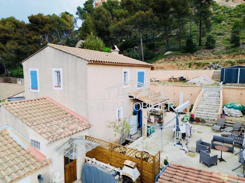 Maison - 136 m² - 6 pièces