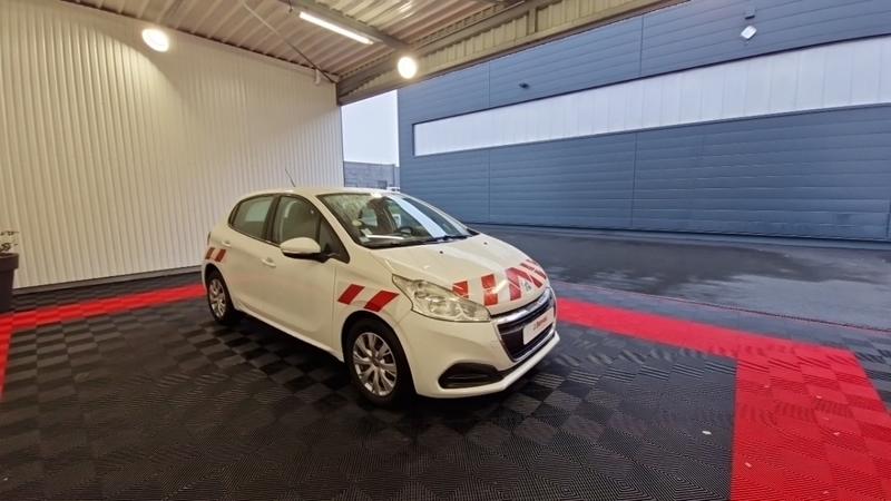 Peugeot 208 affaire Bluehdi 100 Ss Premium