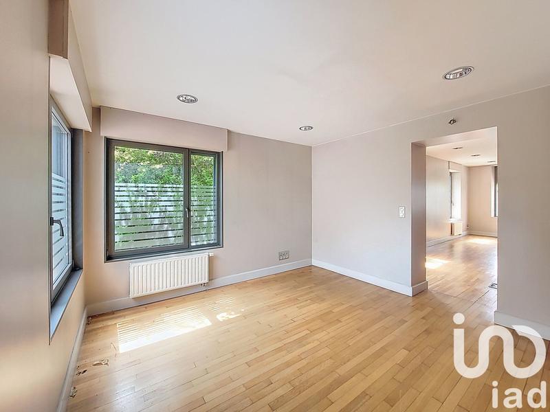 Maison - 204 m² - 7 pièces