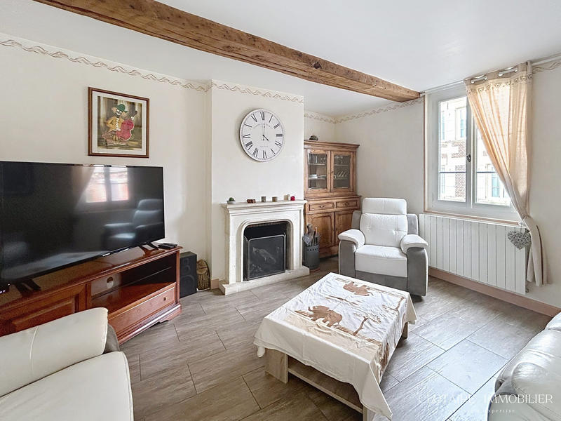 Maison - 200 m² - 10 pièces