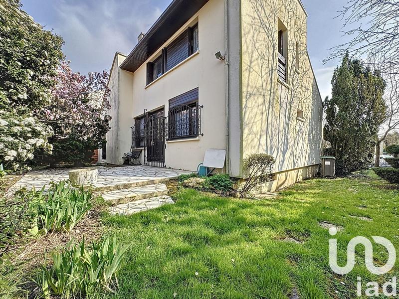 Maison - 118 m² - 7 pièces