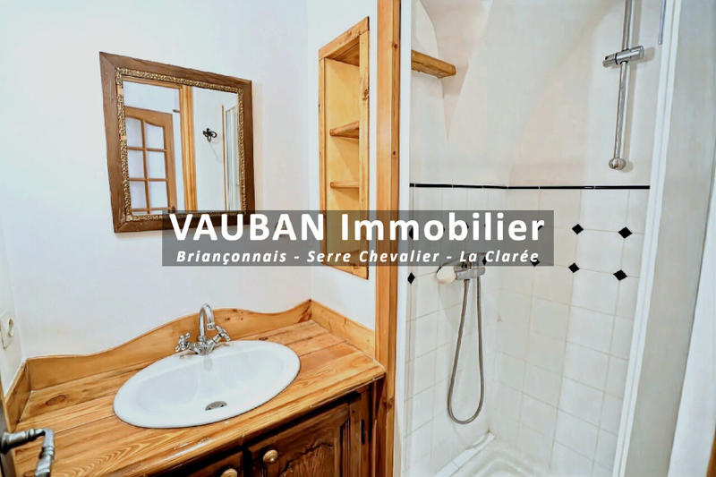 Maison - 99 m² - 5 pièces