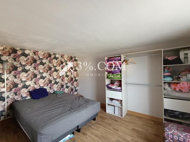 Maison de village - 130 m² - 9 pièces