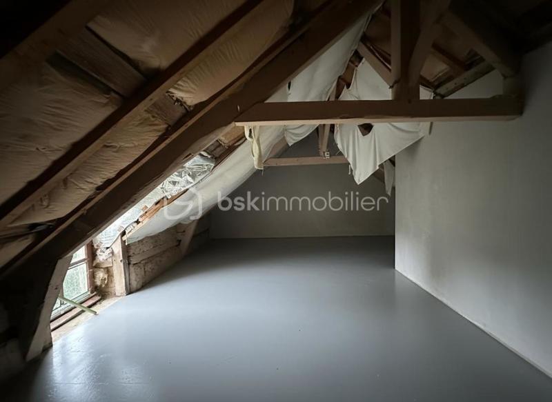 Maison - 240 m² - 10 pièces