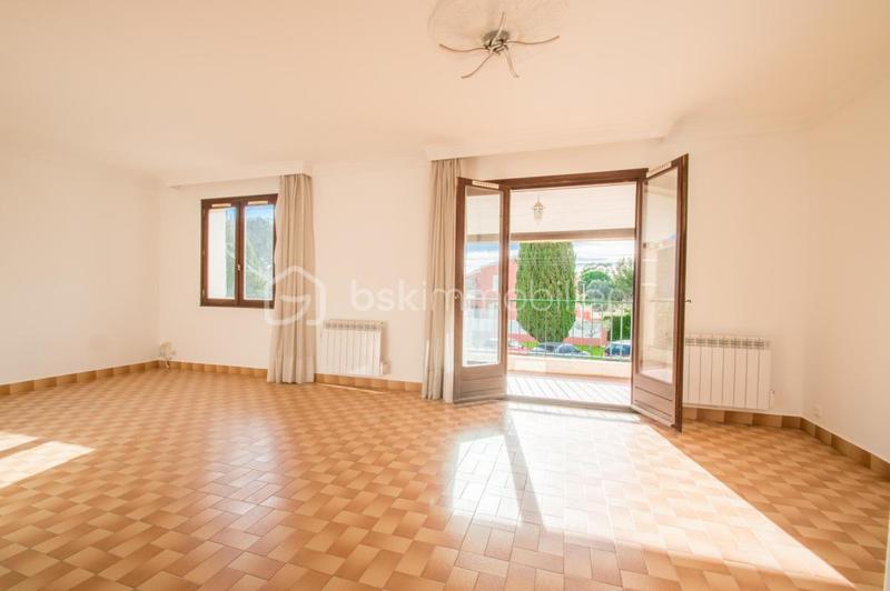 Maison - 102 m² - 4 pièces