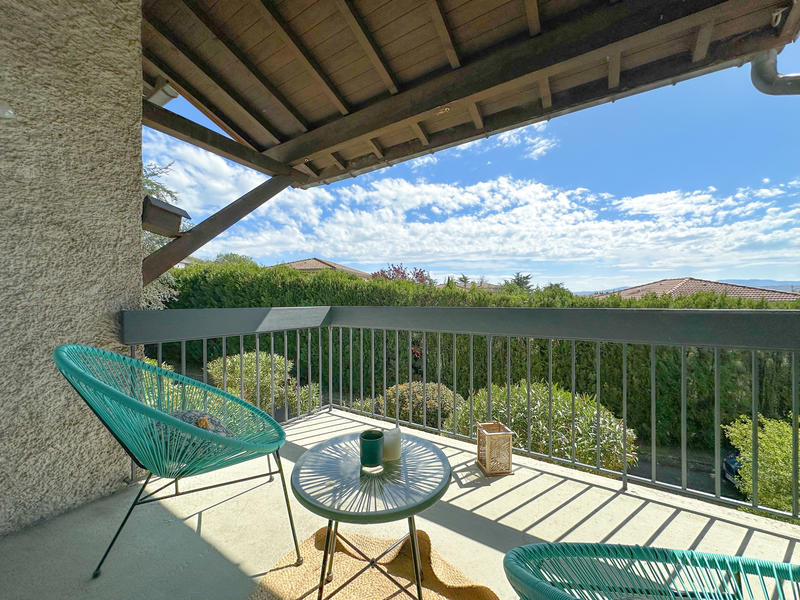 Maison - 186 m² - 8 pièces