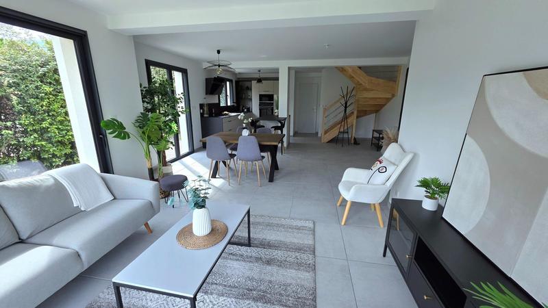 Maison - 100 m² - 5 pièces