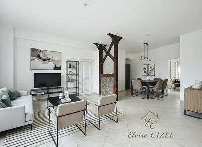 Appartement ancien - 85 m² - 3 pièces