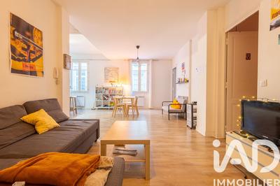 Appartement - 75 m² - 3 pièces