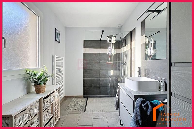 Maison - 123 m² - 4 pièces