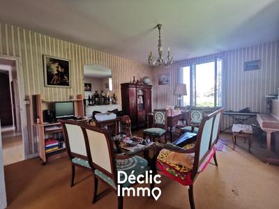 Maison - 173 m² - 7 pièces