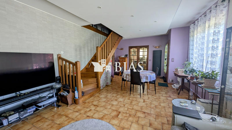 Maison - 102 m² - 5 pièces