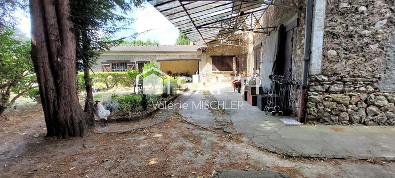 Maison - 152 m² - 8 pièces