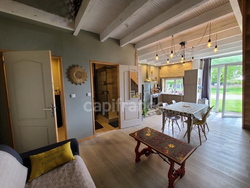 Maison - 244 m² - 8 pièces