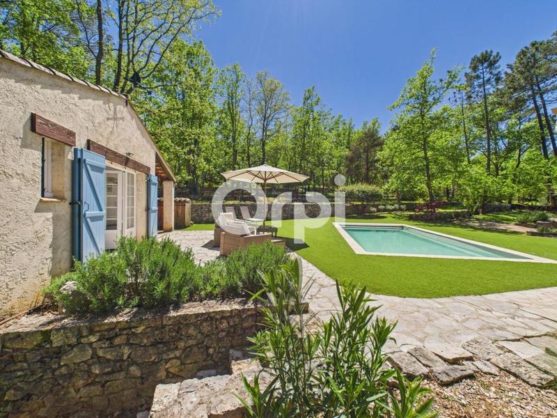 Villa - 172 m² - 6 pièces