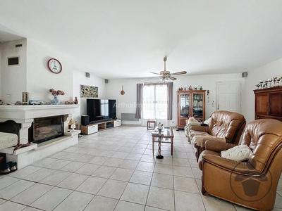 Maison - 105 m² - 4 pièces