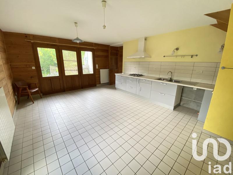Maison - 215 m² - 8 pièces