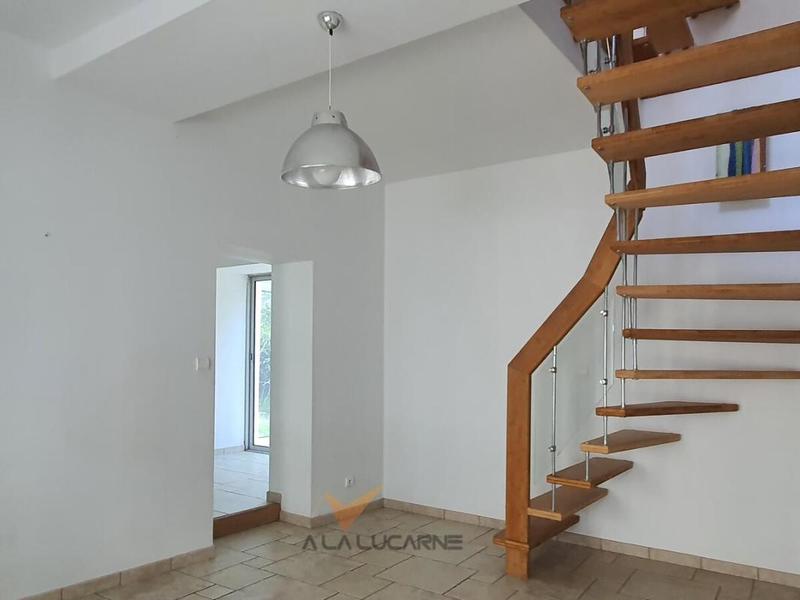 Propriété - 256 m² - 6 pièces