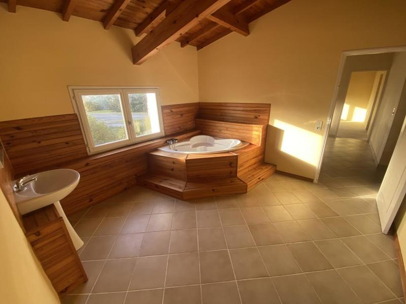 Villa - 250 m² - 7 pièces