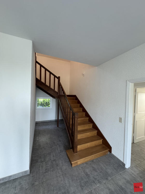 Maison contemporaine - 237 m² - 11 pièces