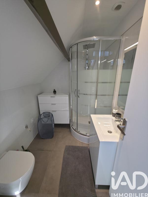 Maison - 222 m² - 7 pièces