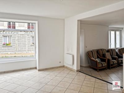 Maison - 91 m² - 5 pièces