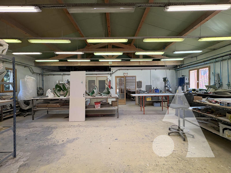 Villa - 240 m² - 6 pièces