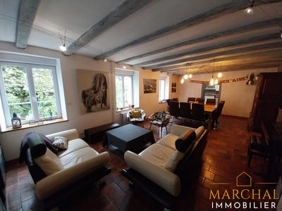 Maison - 161 m² - 6 pièces