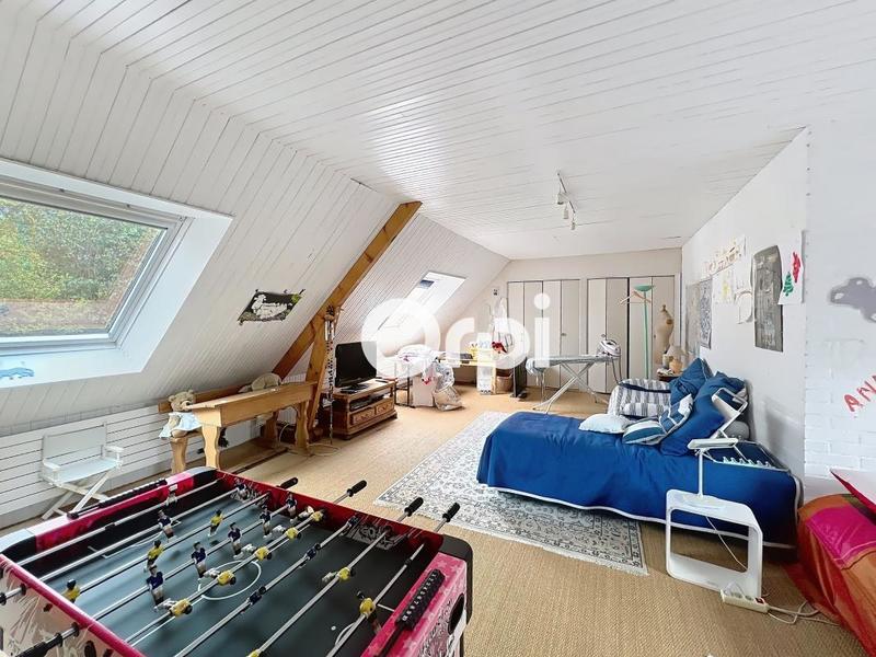 Maison - 245 m² - 9 pièces