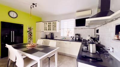 Maison - 170 m² - 5 pièces