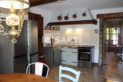 Maison - 265 m² - 7 pièces