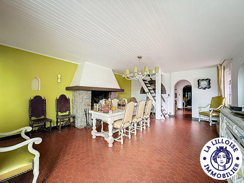 Demeure - 270 m² - 10 pièces