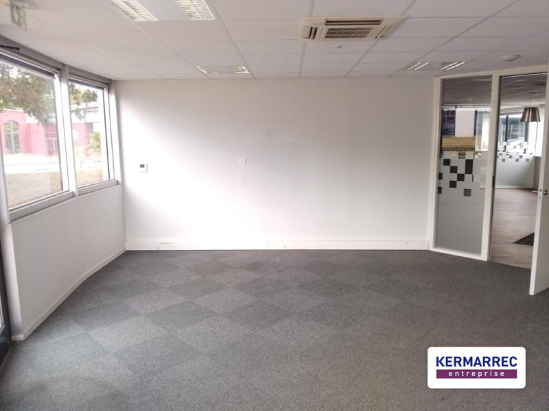 Bureau - 334 m²