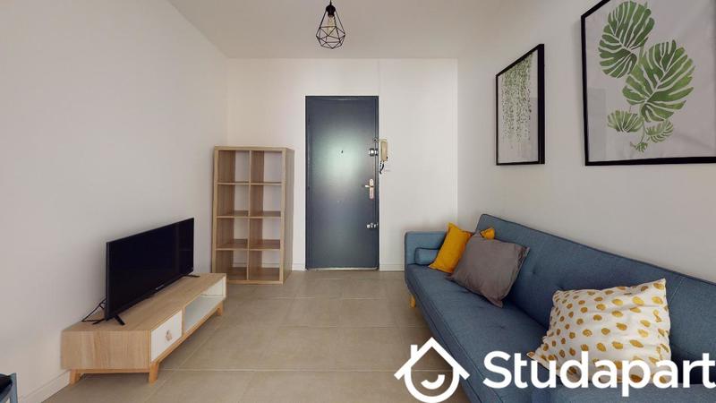 Chambre - 11 m² - 1 pièce