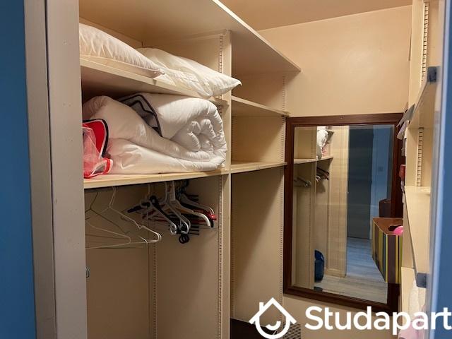 Chambre - 12 m² - 1 pièce