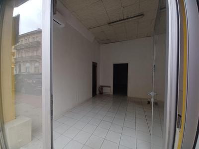 Local commercial - 51 m² - 3 pièces